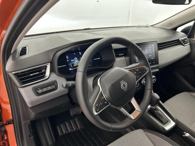 Renault Clio image 9