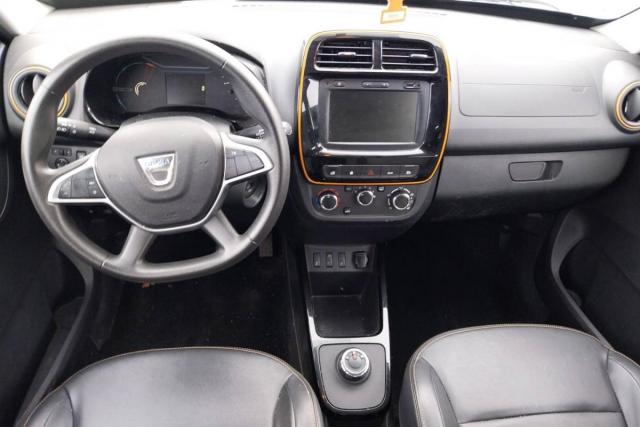 Dacia Spring image 2