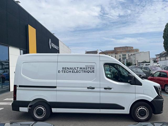 Renault Master image 9