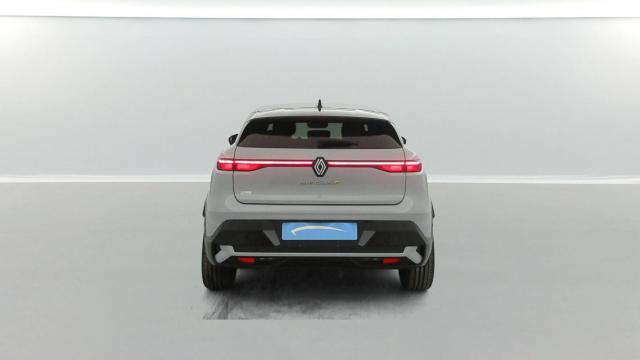 Renault Mégane E-Tech image 8