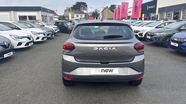 Dacia Sandero image 2