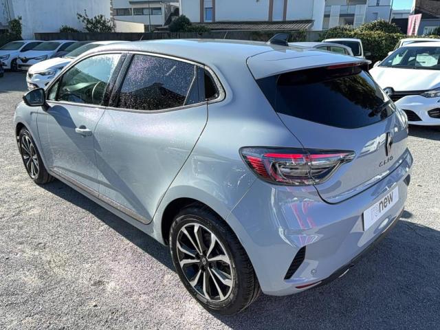 Renault Clio image 9