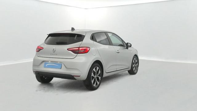 Renault Clio image 2