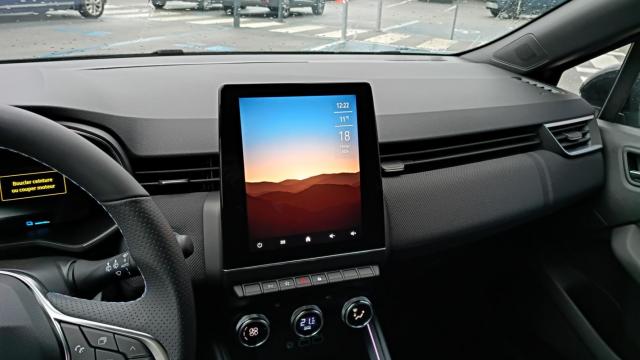 Renault Clio image 2