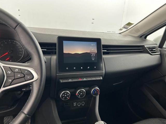 Renault Clio image 2