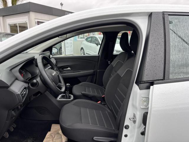 Dacia Sandero image 4