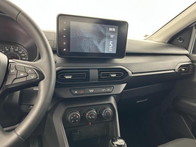 Dacia Sandero image 2