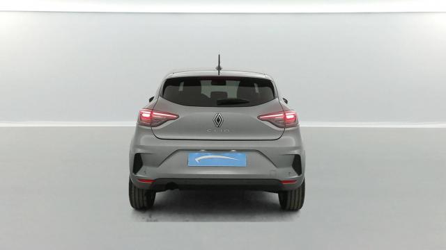 Renault Clio image 2