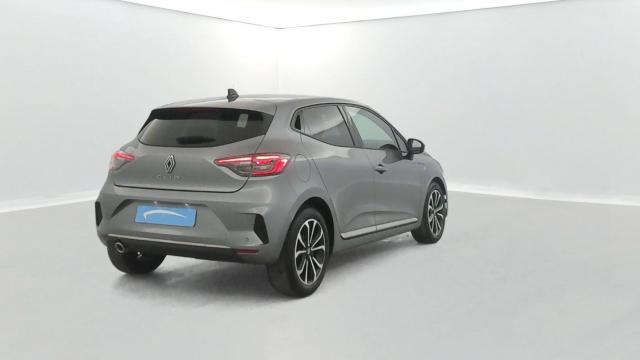 Renault Clio image 2