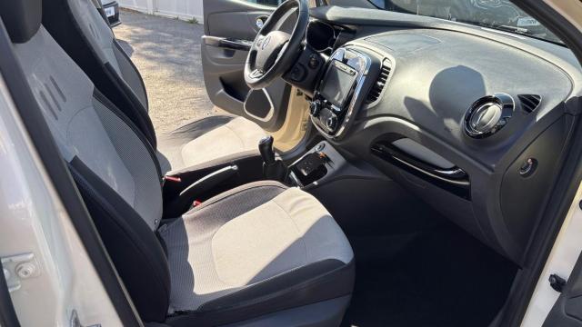 Renault Captur image 2