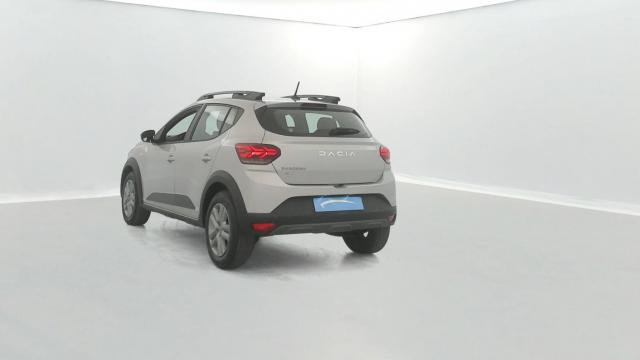 Dacia Sandero image 2