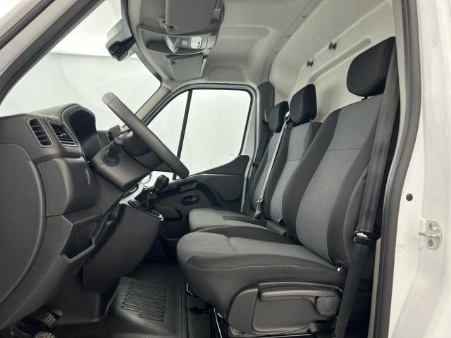 Renault Master image 3