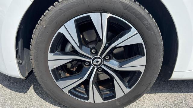 Renault Clio image 9