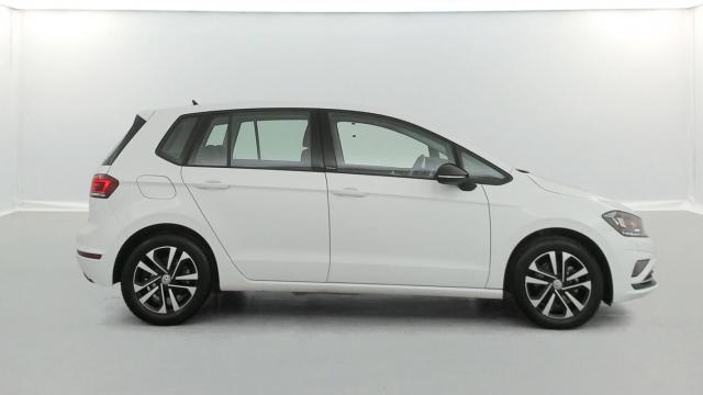 Volkswagen Golf Sportsvan image 2