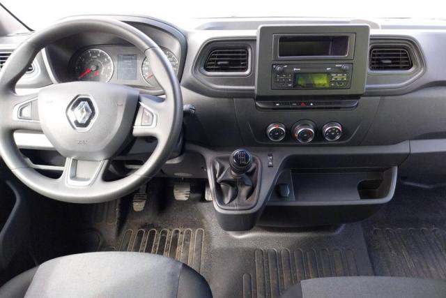 Renault Master image 1