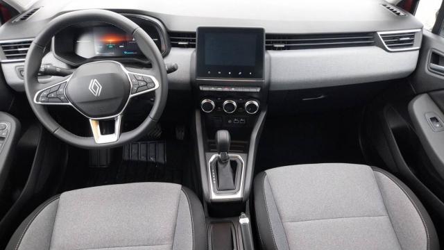 Renault Clio image 9