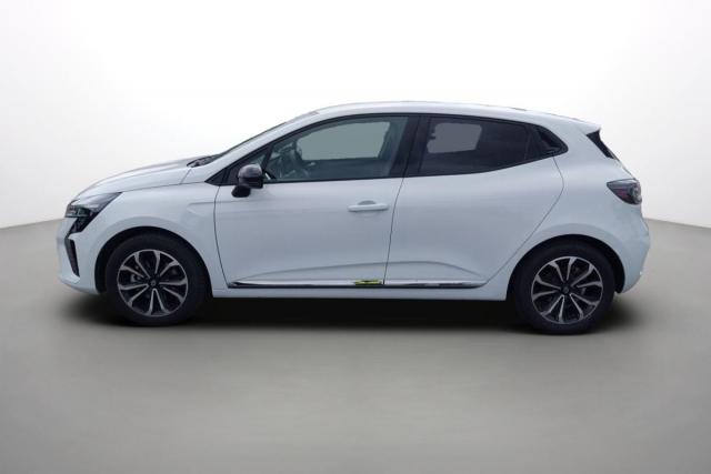 Renault Clio image 9
