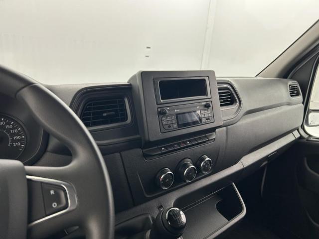 Renault Master image 3