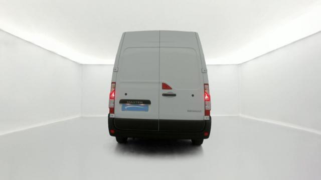Renault Master image 8