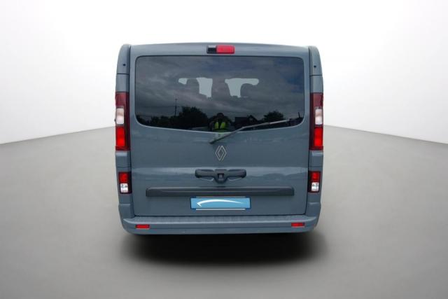 Renault Trafic image 8