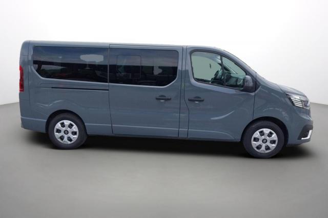 Renault Trafic image 1
