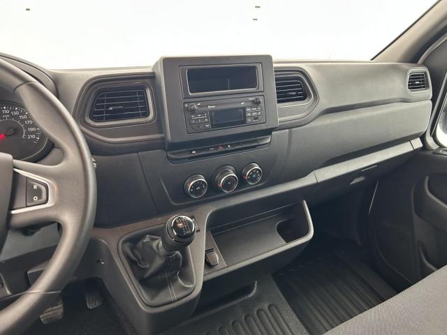 Renault Master image 3