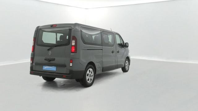 Renault Trafic image 2