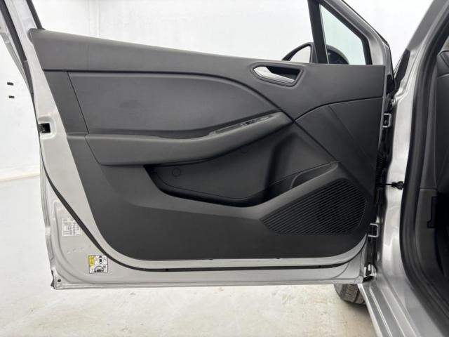 Renault Clio image 9