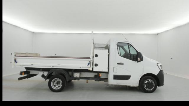 Renault Master image 2