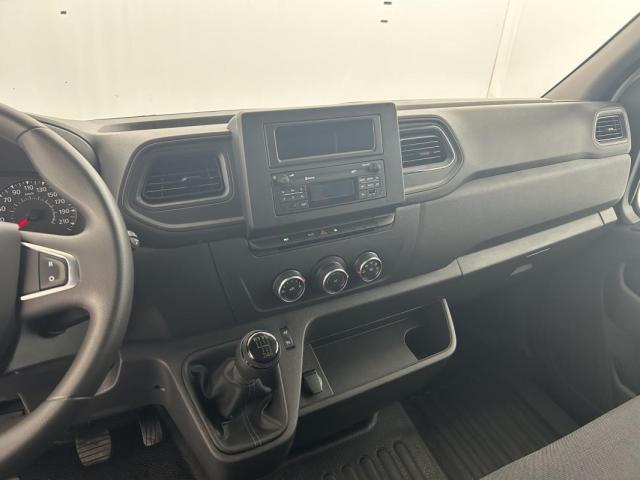 Renault Master image 3