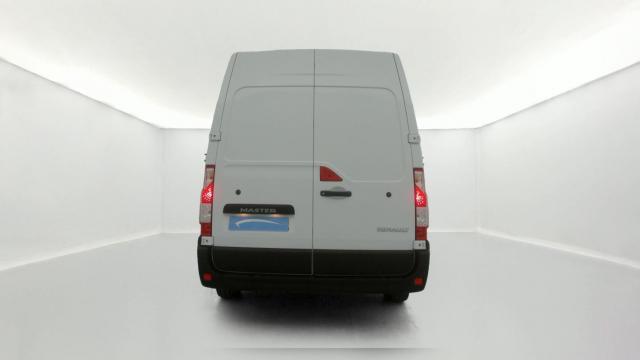 Renault Master image 2
