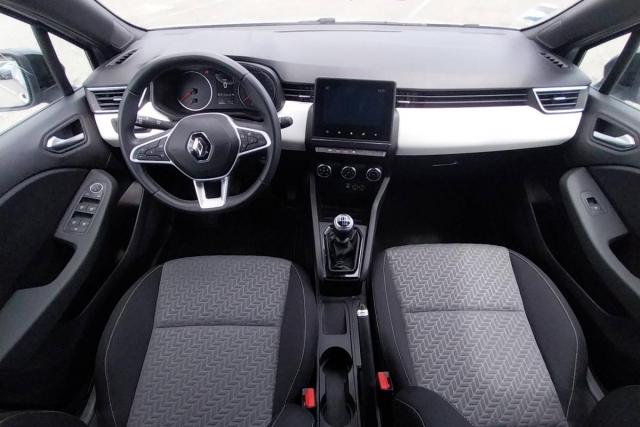 Renault Clio image 9