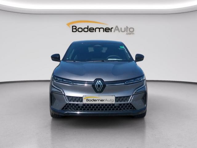Renault Mégane E-Tech image 1
