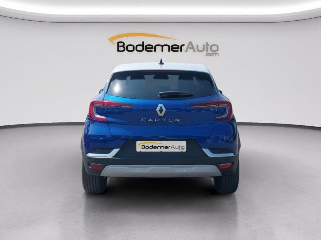 Renault Captur image 2