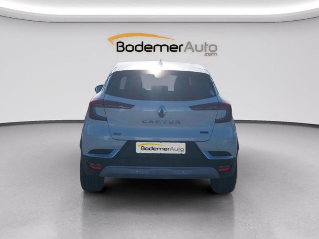 Renault Captur image 1