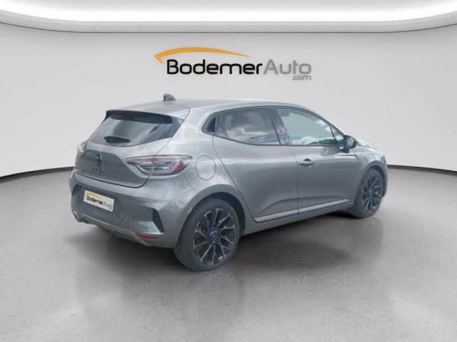 Renault Clio image 1