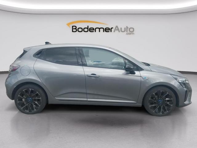 Renault Clio image 2