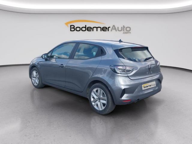 Renault Clio image 8