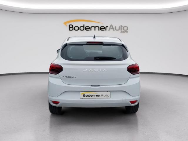 Dacia Sandero image 2