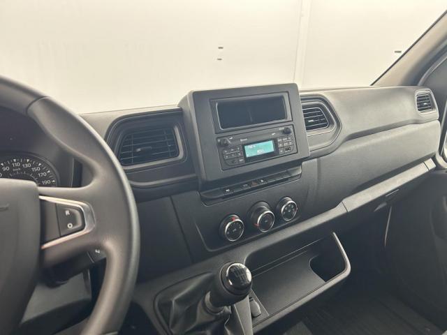 Renault Master image 4
