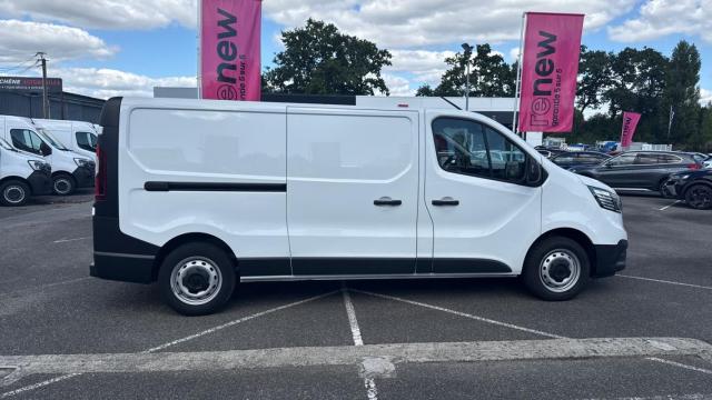 Renault Trafic image 9