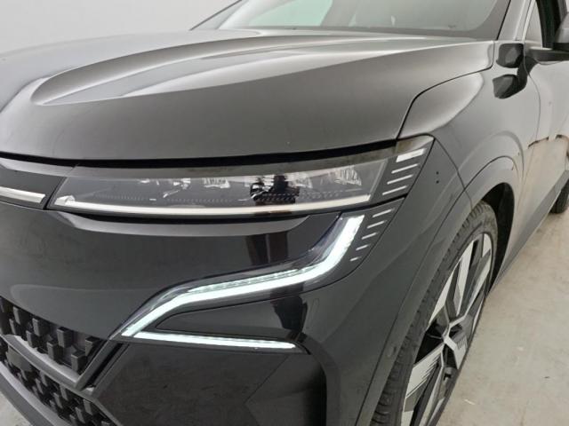 Renault Mégane E-Tech image 2