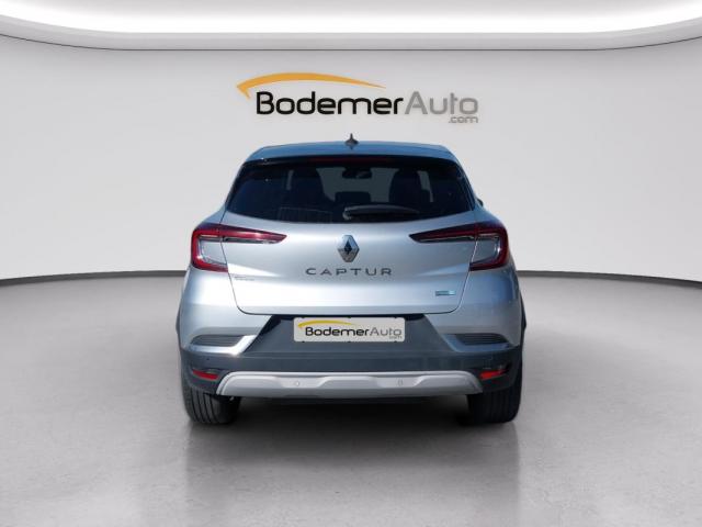 Renault Captur image 8