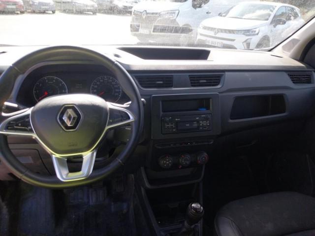 Renault Express Van image 4