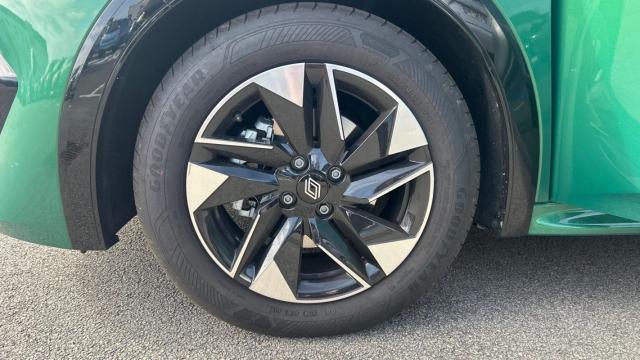 Renault Clio image 8