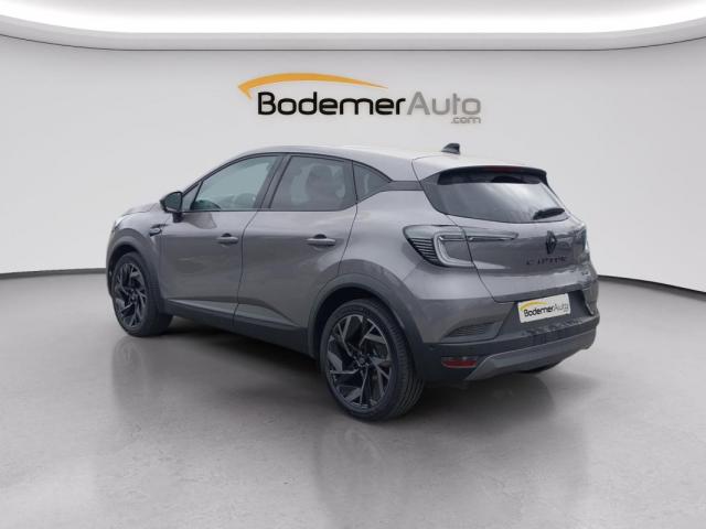 Renault Captur image 2