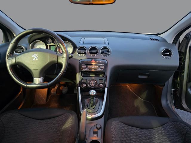 Peugeot 308 image 6