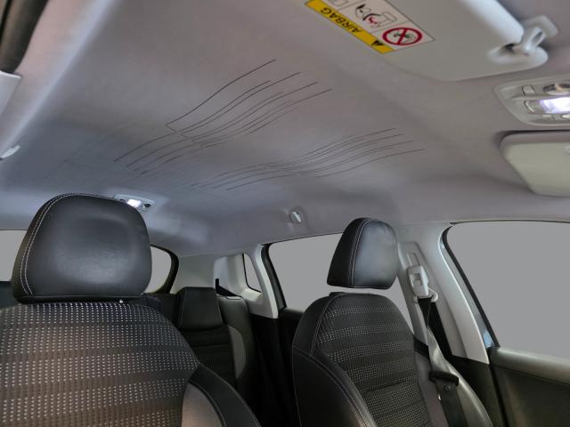 Peugeot 2008 image 2