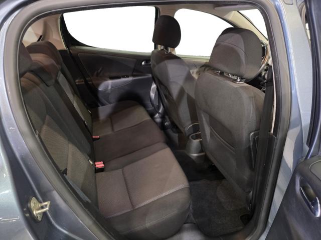 Peugeot 207 image 2