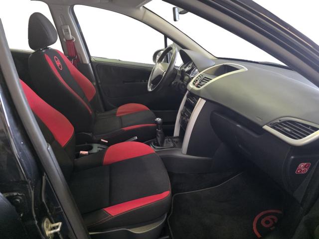 Peugeot 207 image 4
